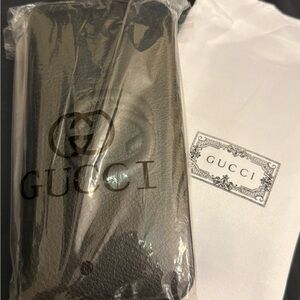 Gucci - Black Leather Wallet with Tassel 🖤